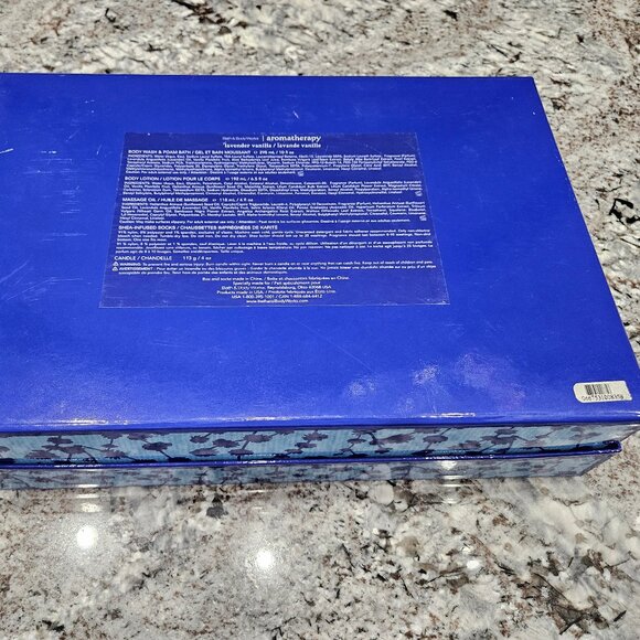 BRAND NEW BATH & BODY WORKS SLEEP GIFT BOX WITH LOTION, WASH, OIL, CANDLE, SOCKS - Picture 12 of 14